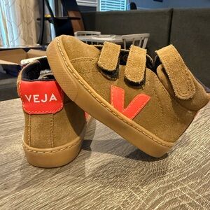 2 pairs of Veja Kids/Toddler Sneakers (US 7 and US 8)